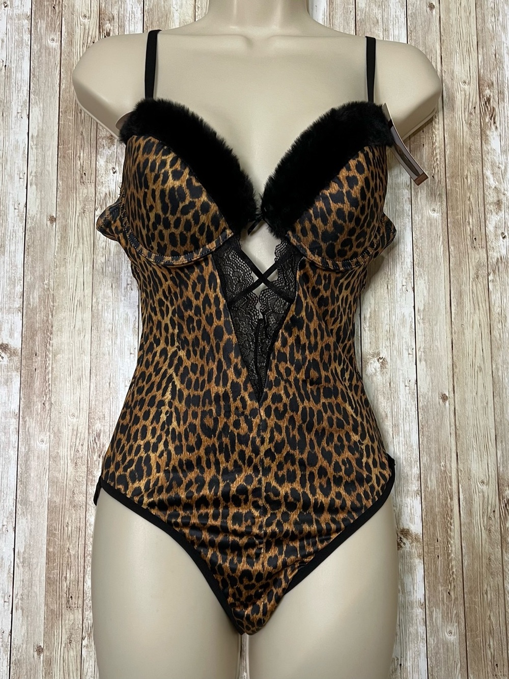 Leopard Print Faux Fur Trim Bodysuit Size M